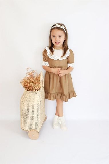 Kız Bebek Ruby Kahverengi Fırfırlı Dantel Detaylı Kısa Kollu Elbise Bandana Takım ELB-0070.16 - fotoğraf 3