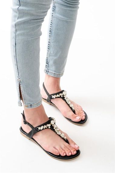 صندل نسائي باللون الأسود والفضي مع حجر، ارتفاع كعب 1.5 سم، تصميم محلي، 100% صنع يدوي - صورة 3