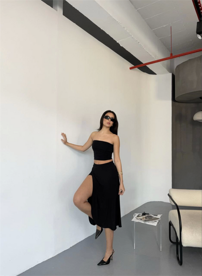 Çepli Şortlu Yırtmaçlı Etek - Siyah - фото 4