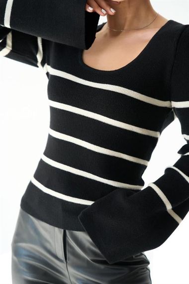 İspanyol Kol Çizgili Kazak - Siyah-Açık Krem - фото 3