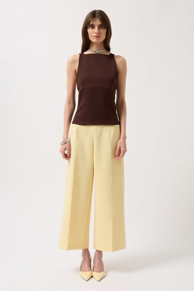 Sırt Kurdele Detay Bluz - fotoğraf 2