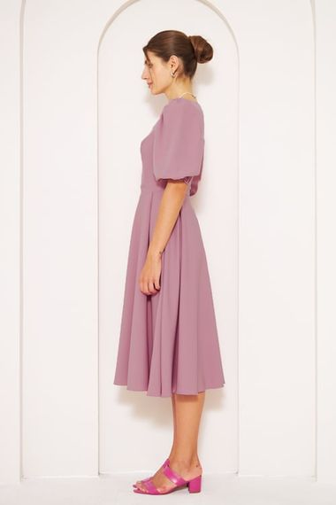 Square Neck Short Balloon Sleeves Elastic Woven Flowy Fabric Midi Dress - Dusty Rose - photo 4