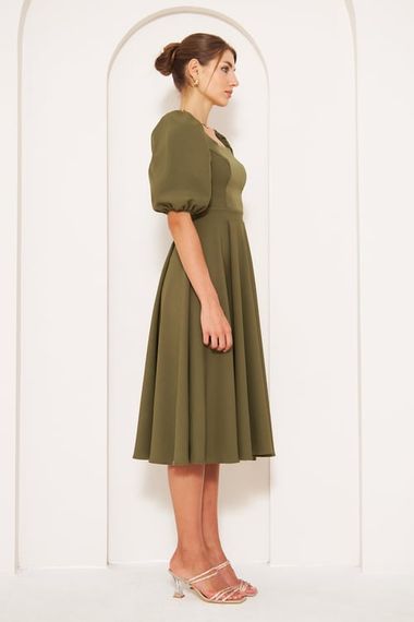 Square Neck Short Balloon Sleeves Elastic Woven Flowy Fabric Midi Dress - Khaki - photo 5