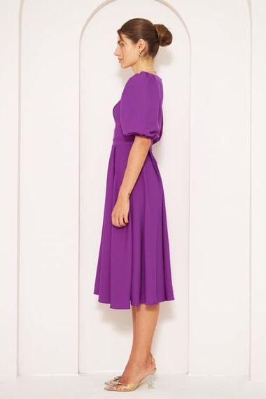 Square Neck Short Balloon Sleeves Elastic Woven Flowy Fabric Midi Dress - Purple - photo 5