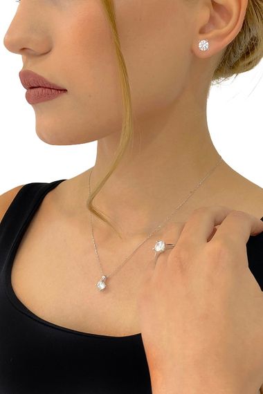 Сертифицированный комплект из 925-ой серебра с одним камнем Swarovski, вес 11 г, цепочка 45 см, высокое качество и безупречная отделка - фото 3