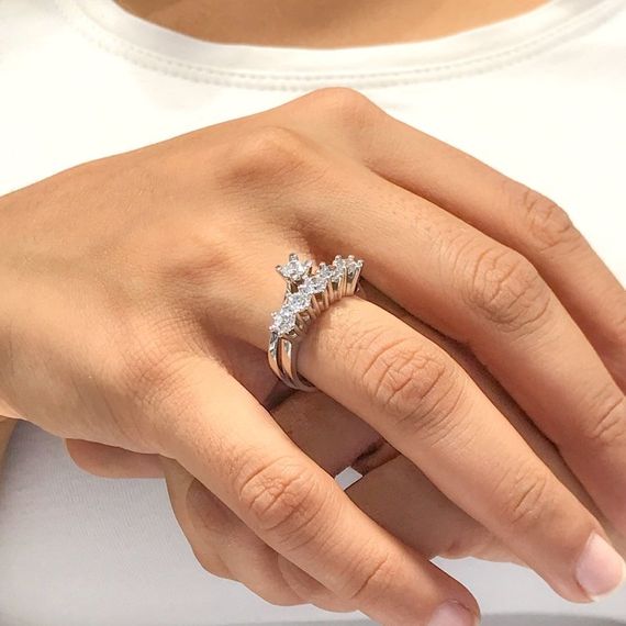 Оригинальное кольцо с пятикамней Swarovski из серебра 925 пробы, стильный и элегантный дизайн, идеальный подарок на любой случай - фото 4
