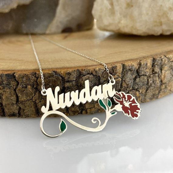 Karanfil Çiçekli İsimli Kişiye Özel 925 Gümüş İsim Kolye - fotoğraf 1