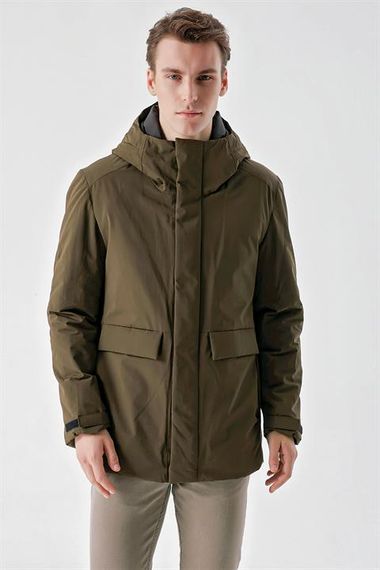 Мужская куртка Morven хаки с капюшоном, динамичной посадкой, выполненная из 100% полиэстера, застежка на кнопки и молнии - фото 4