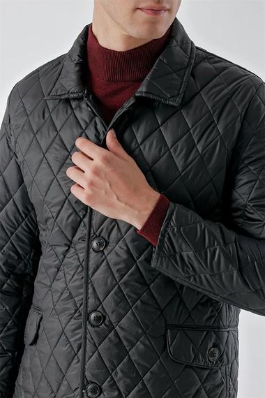 Мужская черная куртка с воротником, кнопками и динамичным кроем, легкий стеганый стиль с карманами, 100% полиэстер, удобная посадка - фото 4