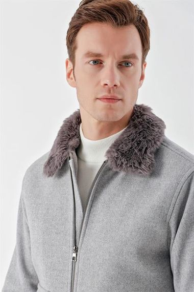 Куртка Morven мужская светло-серая с короткой молнией и меховым воротником, динамичная посадка, 100% polyester, длинный рукав - фото 4