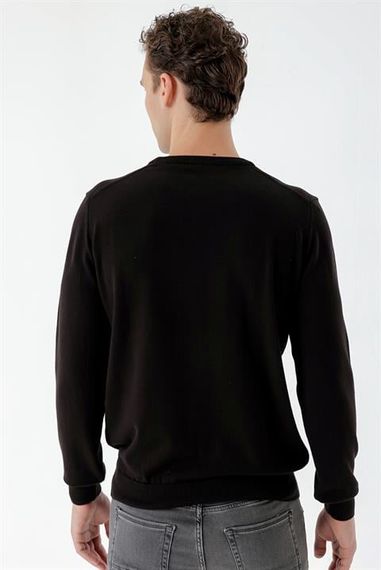 Мужской черный базовый трикотаж с круглым вырезом Dynamic Fit свободного кроя - фото 5