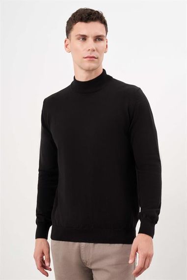 Мужской черный базовый трикотажный свитер полуполо Dynamic Fit свободного кроя - фото 2