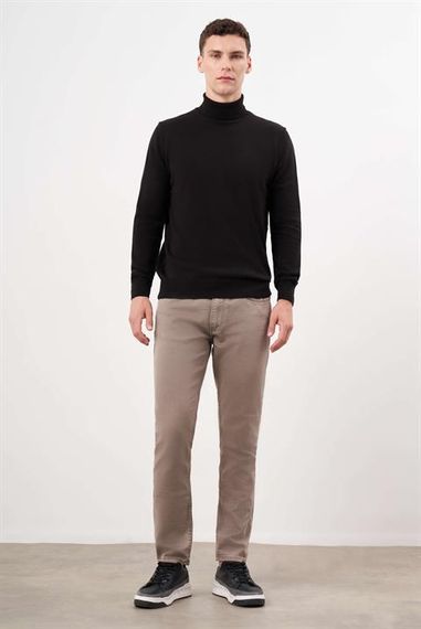 Мужской черный свитер с высоким воротником, динамичный крой, свободный стиль, 50% хлопок, 50% акрил, длинные рукава, размеры S-XXL - фото 4