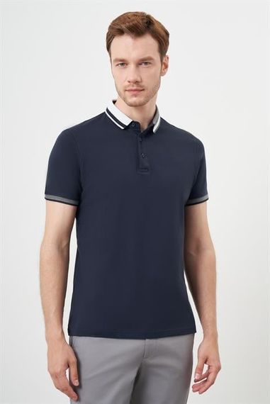 Чоловіча темно-синя футболка з коміром-поло, динамічною посадкою, коротким рукавом і ґудзиками, 100% бавовна, сучасний стиль - фото 1