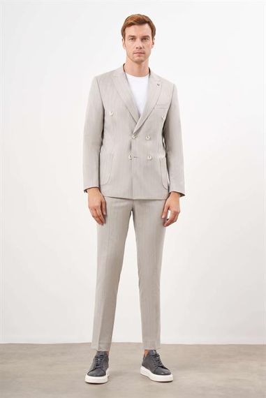 Мужской бежевый поливискозный стильный костюм с острым воротником и узким кроем, 64% полиэстер, 34% вискоза, 2% лайкра - фото 3