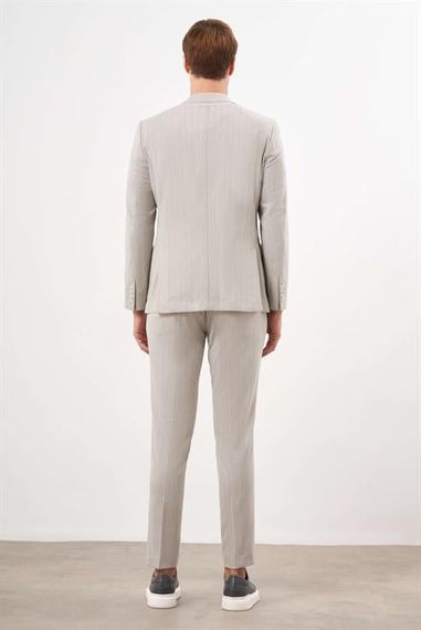 Мужской бежевый поливискозный стильный костюм с острым воротником и узким кроем, 64% полиэстер, 34% вискоза, 2% лайкра - фото 5