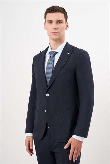 Чоловічий синій полівіскозний костюм зі струнким кроєм та одною гудзиковою такожкою - фото 3