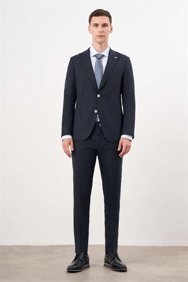 Чоловічий синій полівіскозний костюм зі струнким кроєм та одною гудзиковою такожкою - фото 5