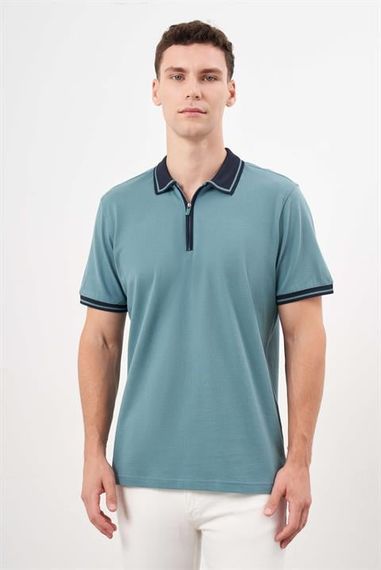 Green Dynamic Fit Men's Polo Collar T-Shirt with Printed Design, 100% Cotton, Short Sleeves, Button Closure, Available in Sizes S-XXL - photo 1