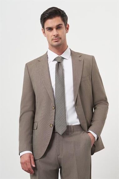 بدلة رسمية للرجال بنمط رفيع بقصّة مميزة بلون بني مع ياقة عالية ومزيج من القطن والبوليستر  تضم تفاصيل رائعة وصدرية مبطنة - صورة 2