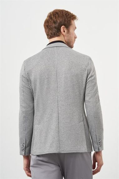 Мужская серая узкая трикотажная спортивная куртка с моно-воротником и карманами, 60% полиэстер, 30% вискоза, 10% эластан - фото 5