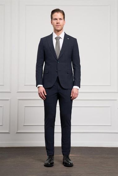 Morven Erkek Lacivert Yünlü Slim Fit Sivri Yaka Takım Elbise - fotoğraf 2