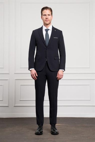 Morven Erkek Lacivert Basic Slim Fit Sivri Yaka Takım Elbise - fotoğraf 2