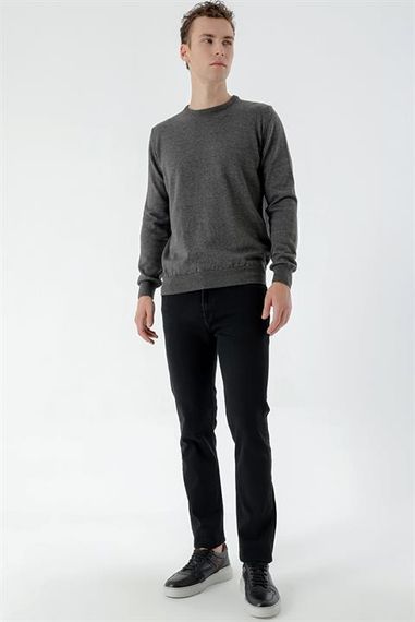 Мужской фюме базовый свитер с круглым вырезом Dynamic Fit удобного кроя - фото 5