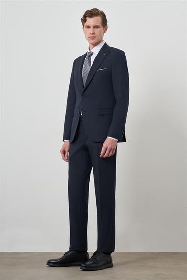 Morven Erkek Lacivert Poliviskon Çizgili Slim Fit Sivri Yaka Takım Elbise - صورة 2