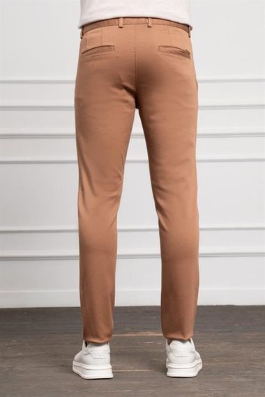 Morven Erkek Camel Slim Fit Dar Kesim Chino Pantolon - صورة 3