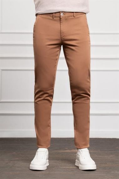 Morven Erkek Camel Slim Fit Dar Kesim Chino Pantolon - صورة 1