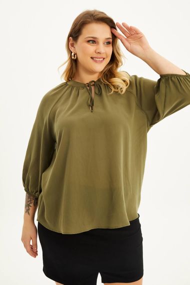 V Neck Lace Detailed Blouse - photo 1