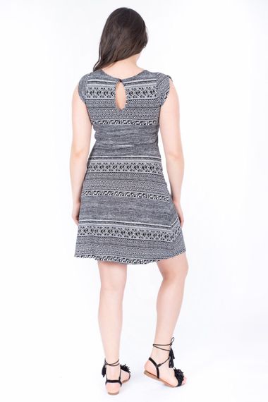 Платье из трикотажа в больших размерах, этнический узор, V-образный вырез, японский рукав, длина выше колена, мягкая ткань, серый цвет - фото 3