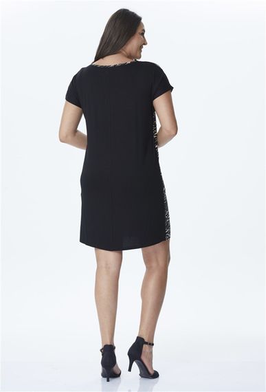 Стильное платье размера XL-3XL с камуфляжным рисунком, закругленным вырезом, длинными рукавами и удобным кроем из комбинации ткани.