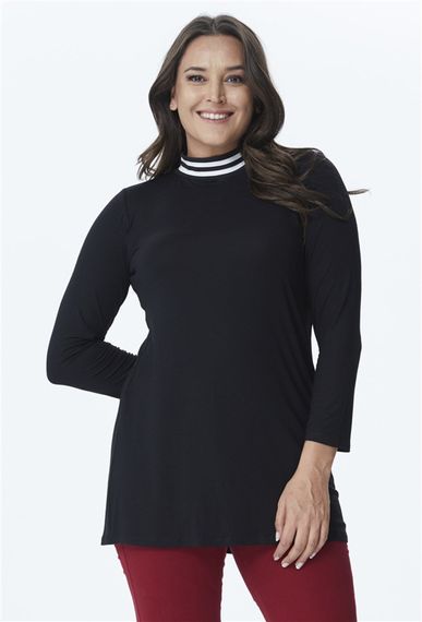 سترة محبوكة بياقة مضلعة