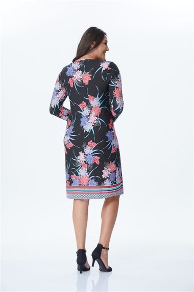 Резинка с рисунком для полных женщин, цвет черный, стандартный крой, длинные рукава, состав: 96% вискоза, 4% эластан, длина до колен - фото 2