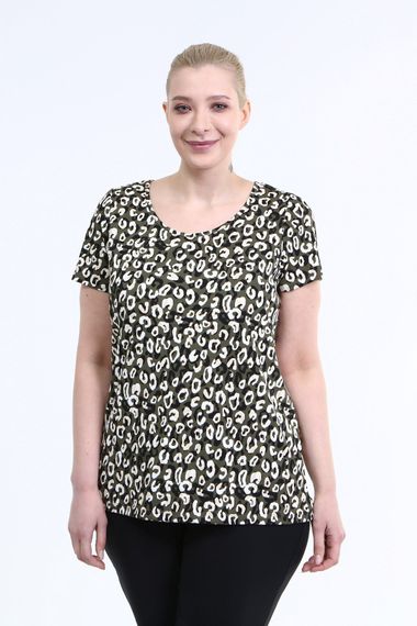 Футболка великих розмірів з круглим вирізом, коротким рукавом та яскравим малюнком, 100% поліестер, довжина 74 см, колір: хакі - фото 1