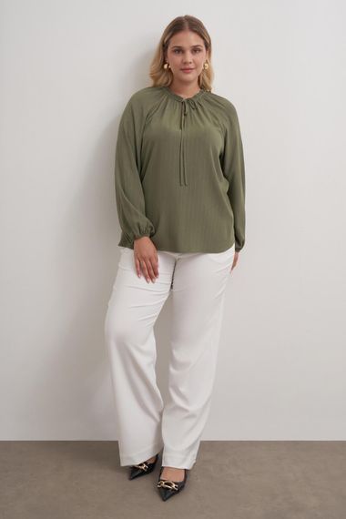 Блестящая блуза с шнуровкой больших размеров, цвет хаки, размеры 40-54 - фото 4