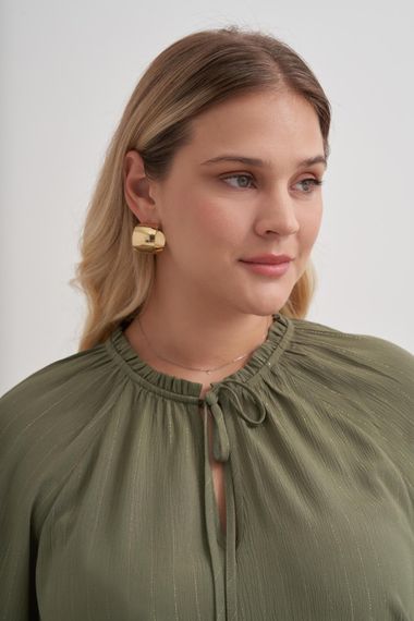 Блестящая блуза с шнуровкой больших размеров, цвет хаки, размеры 40-54 - фото 5