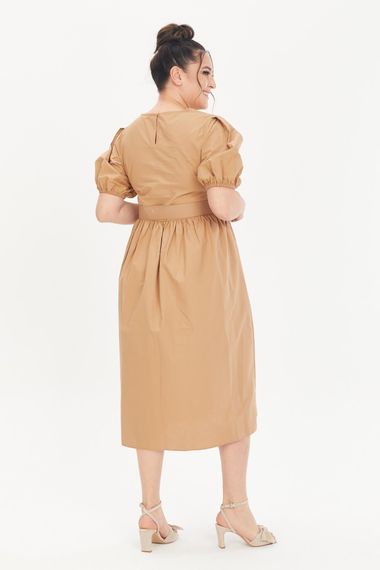 Сукня з поясом з попліну для великих розмірів, стильний балетний виріз, рукава типу «пачі», 100% бавовна, довжина 125 см, колір бежевий - фото 5