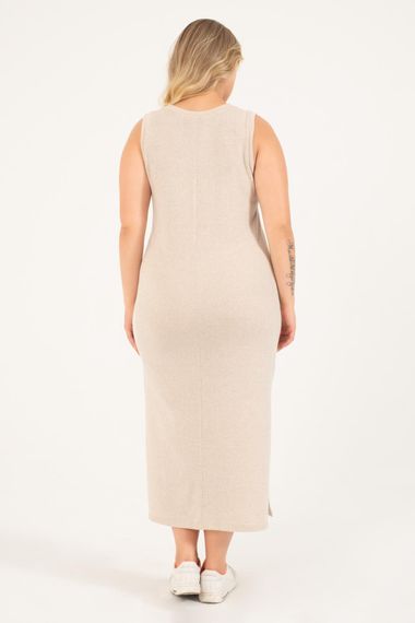 Платье трико большого размера, свободный крой, круглый вырез, без рукавов, длина 130 см, толщина, плотная трикотажная ткань, цвет бежевый - фото 5