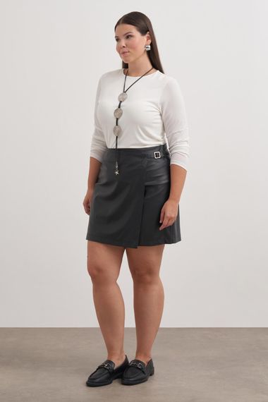 Kemer Toka Detaylı Deri Şort Etek - photo 2