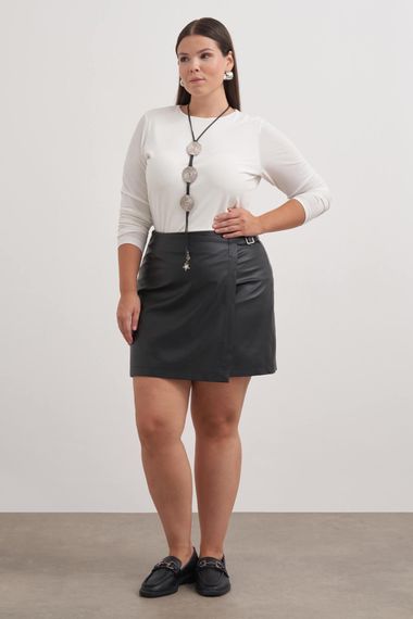 Kemer Toka Detaylı Deri Şort Etek - photo 1