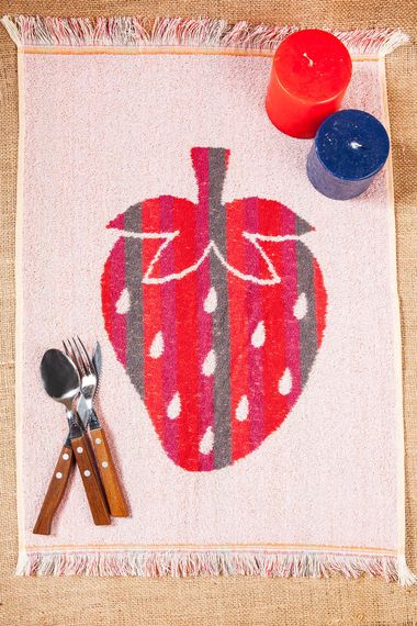 Hiera Berry Kitchen Towel