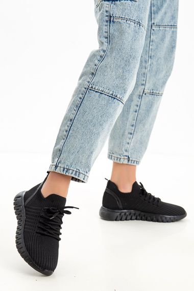 Women's Lace-up Sneaker Black - photo 1