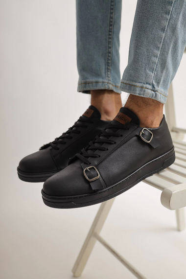 Men's Lace-Up And Buckle Casual Sneakers -Black