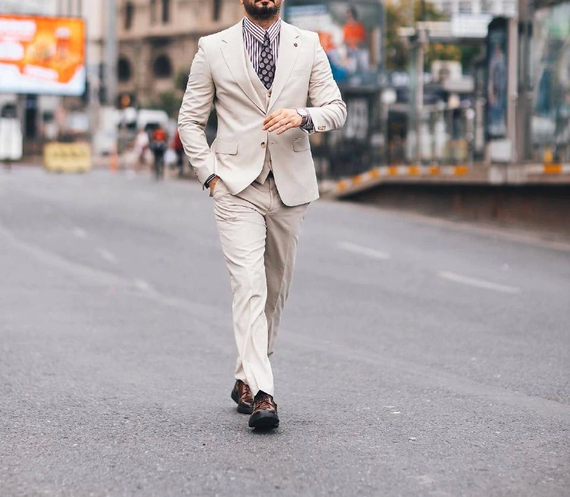 Чоловічий піджак з брюками в кремовому кольорі, Slim Fit, фірмове вбрання для комфортної носки - фото 1