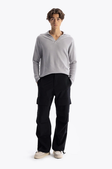 Чоловічий пуловер з довгим рукавом, з трикотажу, сірого кольору, поло-воротник, розміри S-XL, стильний та комфортний для будь-якої фігури - фото 1