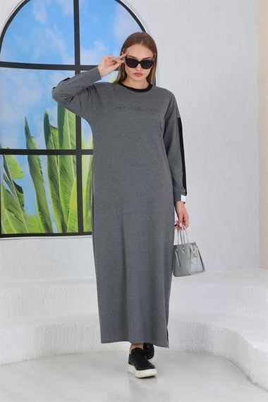 Full Length Women's Hijab Dress Gray with Embossed Lettering - photo 2