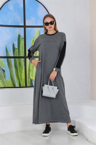 Full Length Women's Hijab Dress Gray with Embossed Lettering - photo 3